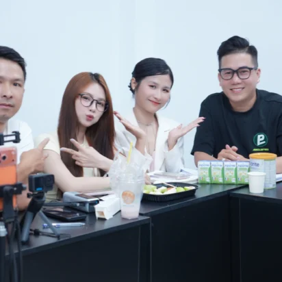 K61 live đôi – Khi sự phối hợp tạo nên một phiên livestream cuốn hút