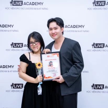Tốt nghiệp khóa 61 – Khóa học tự tin livestream bán hàng hiệu quả