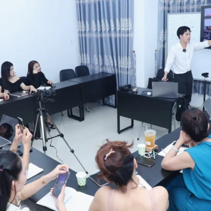 Khóa học tự tin livestream bán hàng hiệu quả – K45