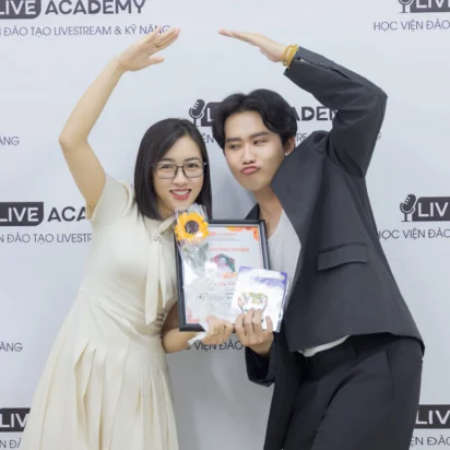 Tốt nghiệp khóa 54 – Khóa học tự tin livestream bán hàng hiệu quả