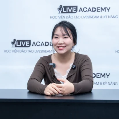 Tốt nghiệp khóa K63 – Khóa học tự tin livestream bán hàng hiệu quả