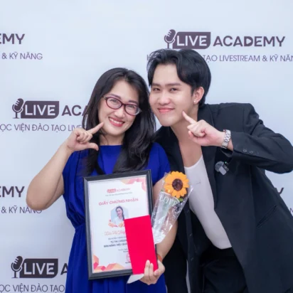 Tốt nghiệp khóa K65 – Khóa học tự tin livestream bán hàng hiệu quả