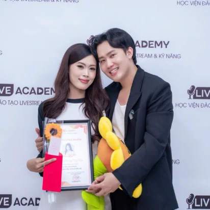 Tốt nghiệp khóa K65 – Khóa học tự tin livestream bán hàng hiệu quả