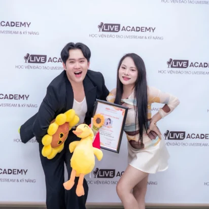 Tốt nghiệp khóa K65 – Khóa học tự tin livestream bán hàng hiệu quả