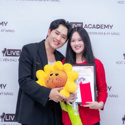 Tốt nghiệp khóa K65 – Khóa học tự tin livestream bán hàng hiệu quả