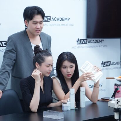 K61 LIVE ĐÔI – KHI SỰ PHỐI HỢP TẠO NÊN MỘT PHIÊN LIVESTREAM CUỐN HÚT
