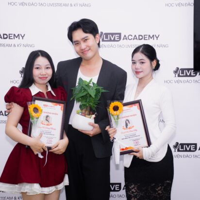 TỐT NGHIỆP KHÓA 62 – KHÓA HỌC TỰ TIN LIVESTREAM BÁN HÀNG HIỆU QUẢ