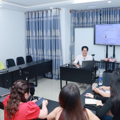 TỐT NGHIỆP KHÓA 52 – KHÓA HỌC TỰ TIN LIVESTREAM BÁN HÀNG HIỆU QUẢ