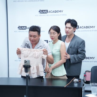 K61 LIVE ĐÔI – KHI SỰ PHỐI HỢP TẠO NÊN MỘT PHIÊN LIVESTREAM CUỐN HÚT