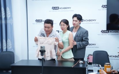 K61 LIVE ĐÔI – KHI SỰ PHỐI HỢP TẠO NÊN MỘT PHIÊN LIVESTREAM CUỐN HÚT