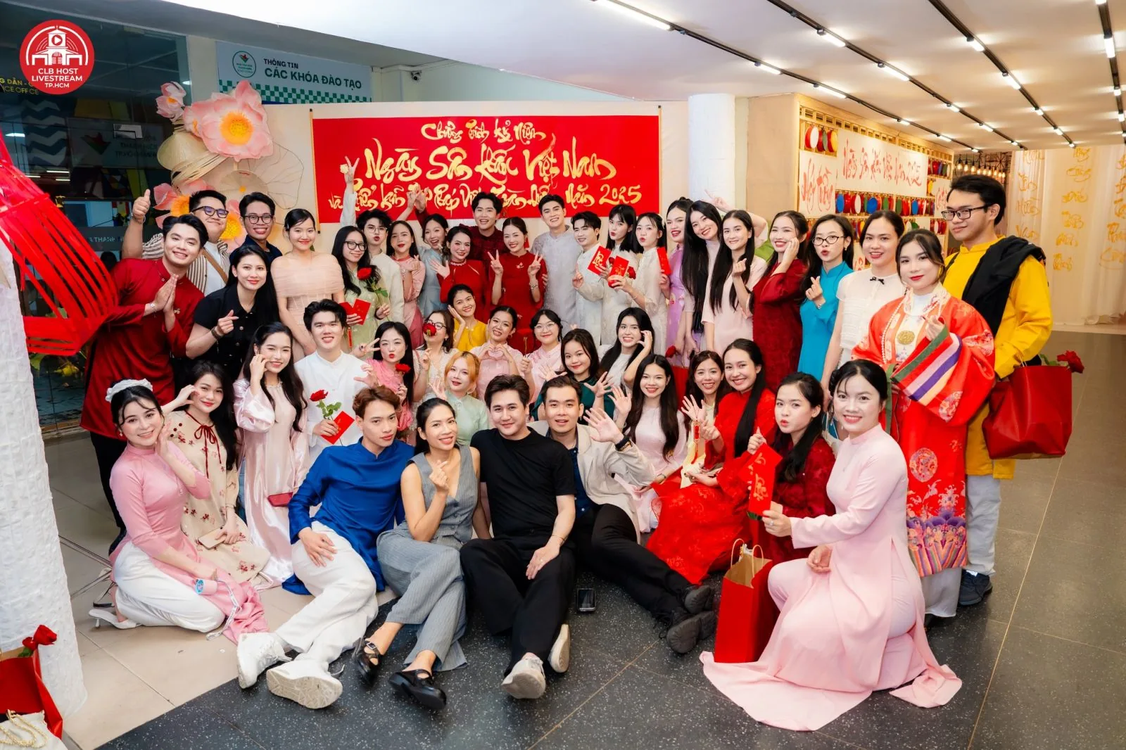 CLB Host Livestream TP.HCM trong Ngày Giỗ Tổ Ngành Sân Khấu năm 2025